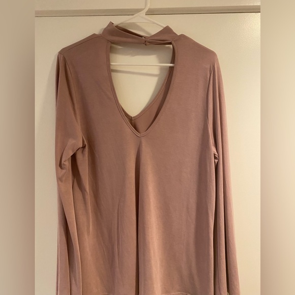BELL SLEEVE NECK CUTOUT MAUVE SUEDE BLOUSE - Picture 5 of 8